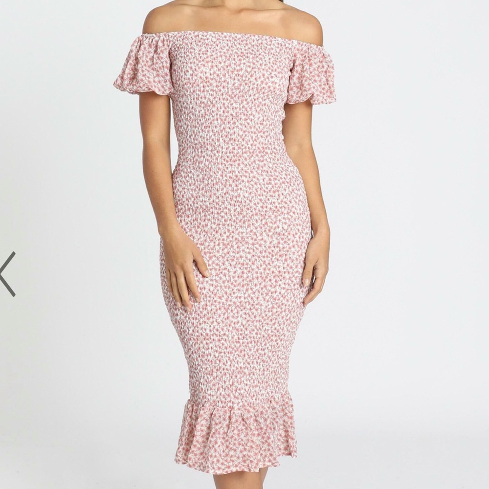 Petal and pup off the shower pink ruched midi dress